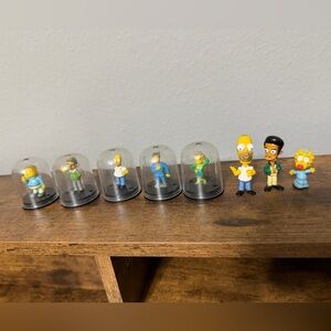 The simpsons gumball machine miniature figures + bobble heads